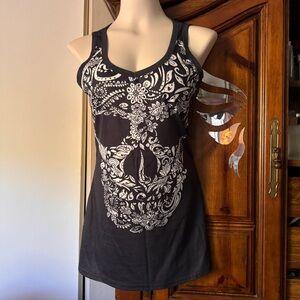 Black and White Patterned Women's Top